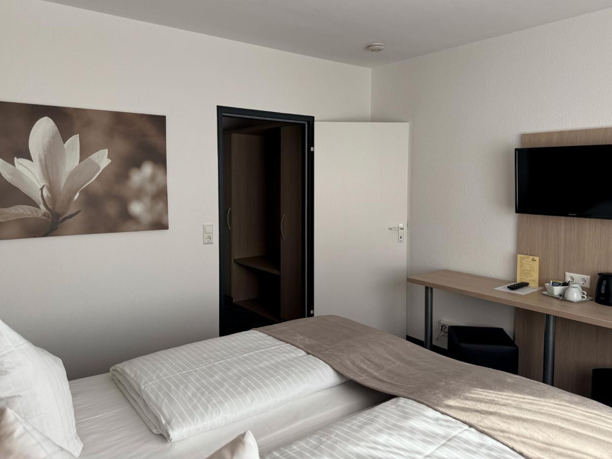 Eisberg Hotel Schwanen Lahr/Schwarzwald Extérieur photo