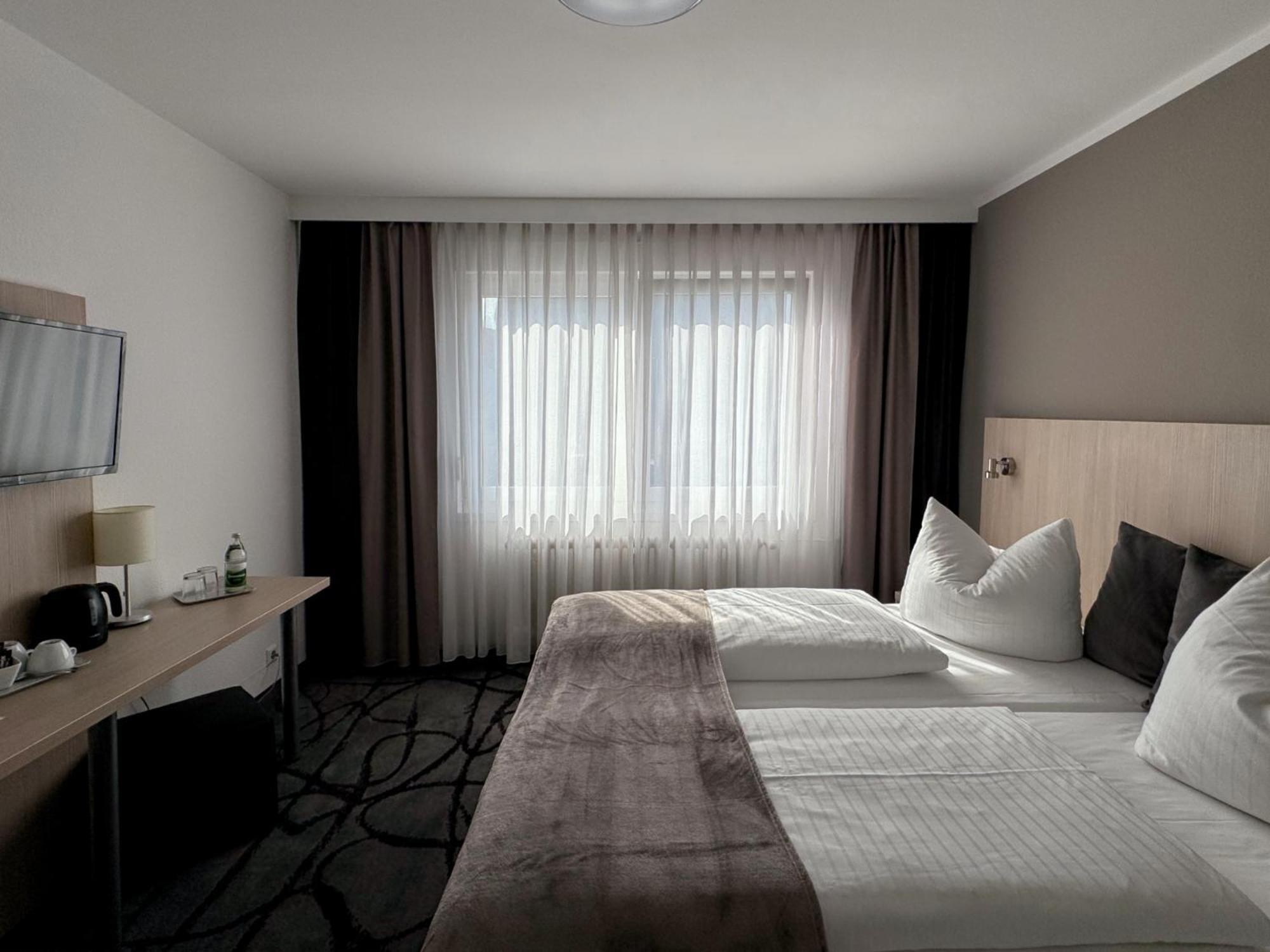 Eisberg Hotel Schwanen Lahr/Schwarzwald Extérieur photo